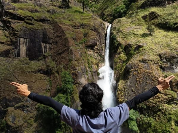 Chamche Waterfall 1