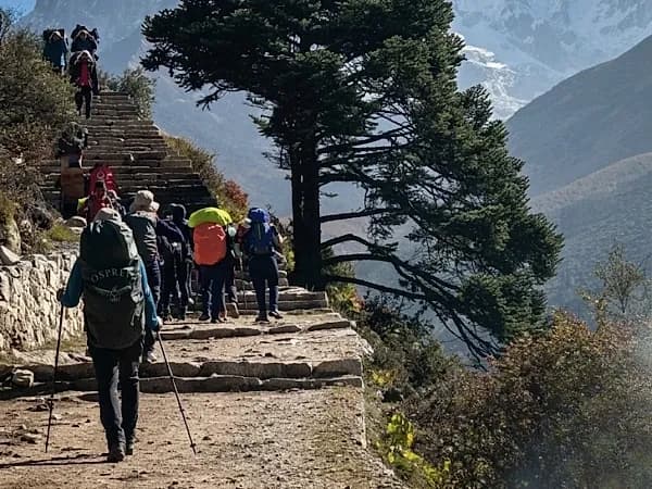 Everest Phto 1