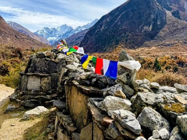 Pray Stone Walk To Langtang Village
