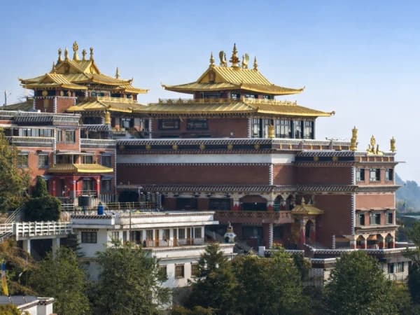 Dhulikhel Guide: Himalayan Views & Namobuddha Day Hike