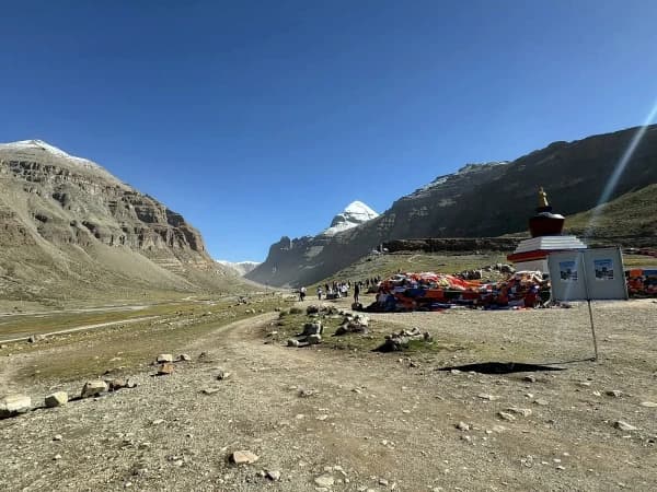 Kailash Heli Tour 08